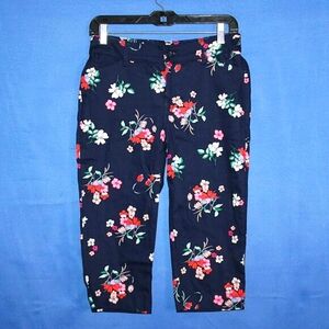 St. John's Bay Floral Print Capri Pants - Women's Size 4P - Navy Blue - Summer